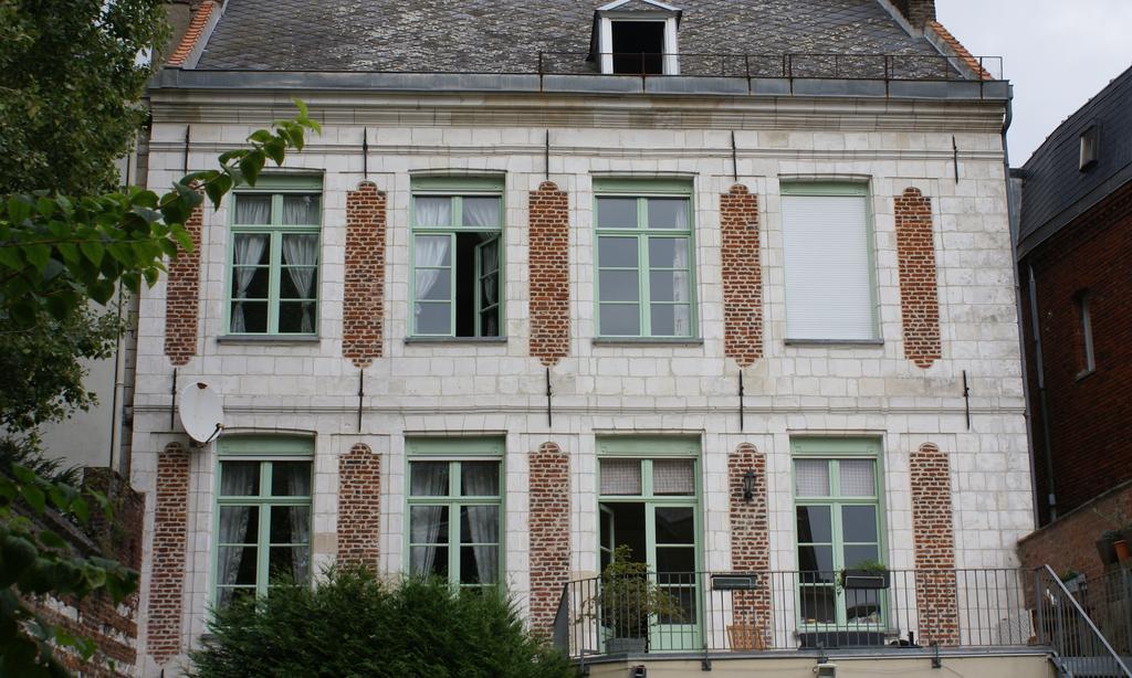 Bed and Breakfast La Cour Des Carmes Arras Exterior foto