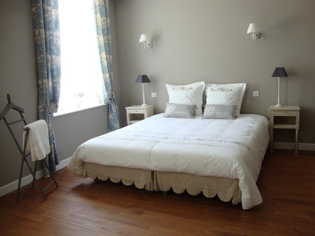 Bed and Breakfast La Cour Des Carmes Arras Zimmer foto